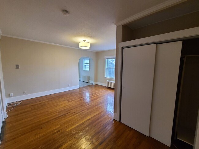 Building Photo - 85 Meigs St