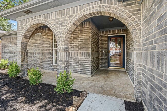 Building Photo - 7726 Gablepoint Dr