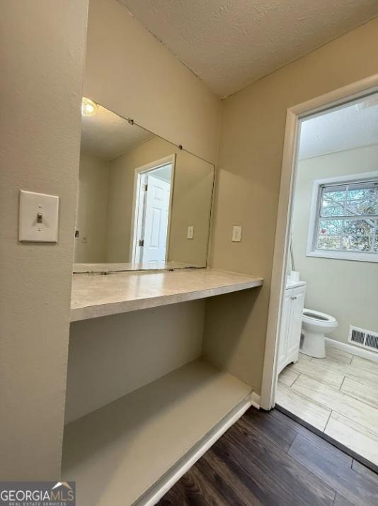 Building Photo - 7016 Adel Ln