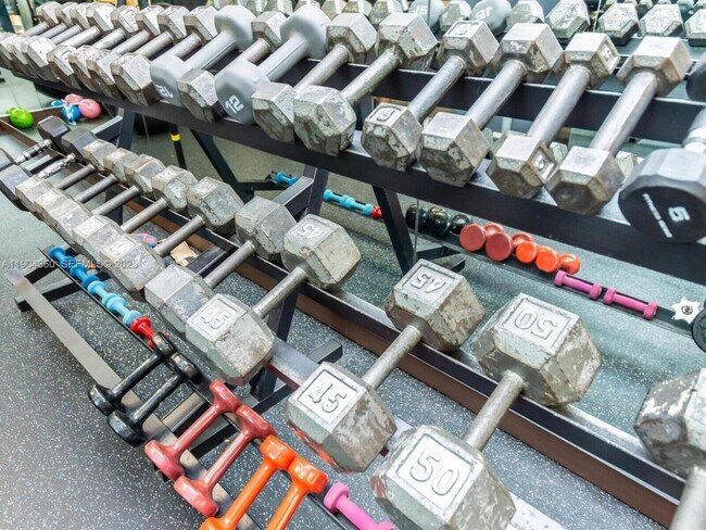 Building Photo - 1985 S Ocean Dr