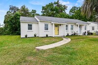 Building Photo - 3011 Terry Dr