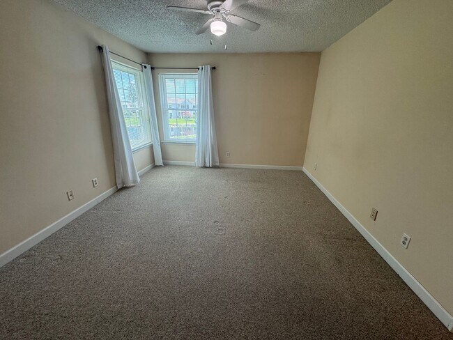 Building Photo - Surfside Beach - 3 Bedroom / 2 Bathroom Condo