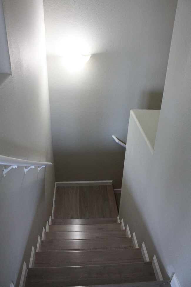 Building Photo - Remarkable totally renovated 2bed 2bath townhome is SW Las Vegas