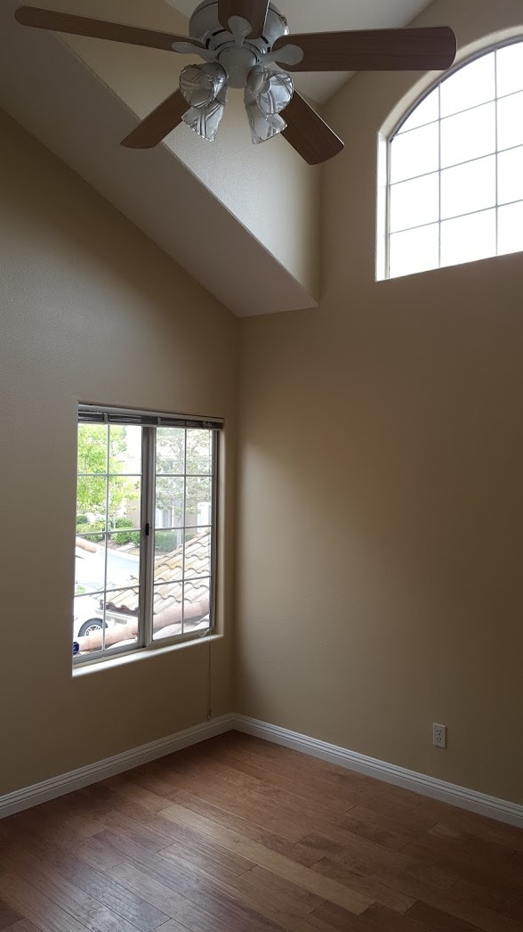 Building Photo - 57 Matisse Cir