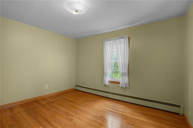 Building Photo - 155 Cedar Ave