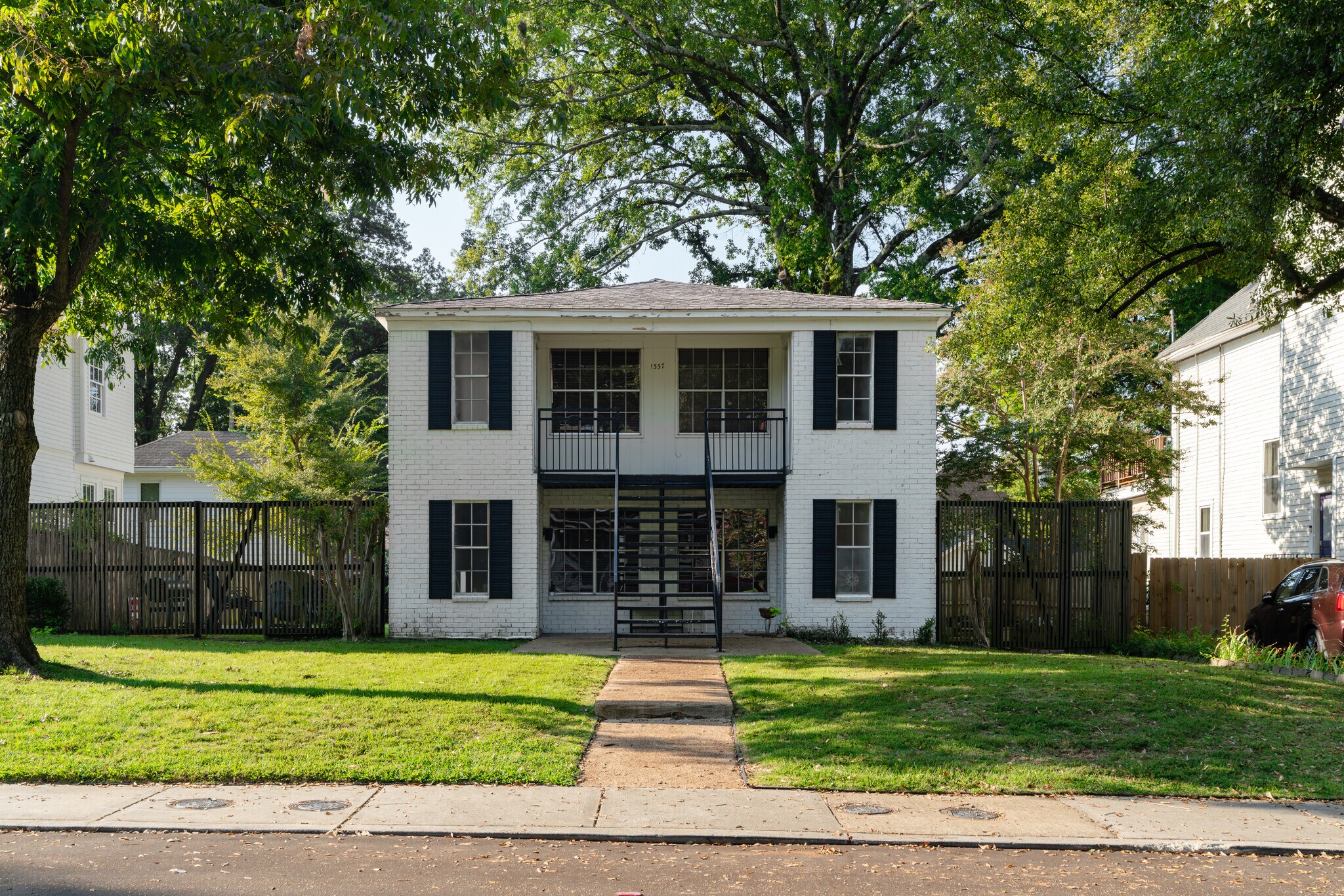 Building Photo - 1337 Vinton Ave