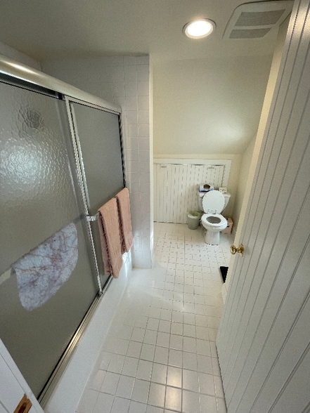 Building Photo - 8433 Germantown Ave