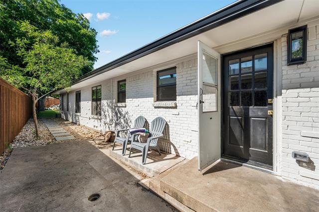 Building Photo - 6601 E Mockingbird Ln