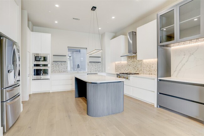 Building Photo - 1116 Peden St