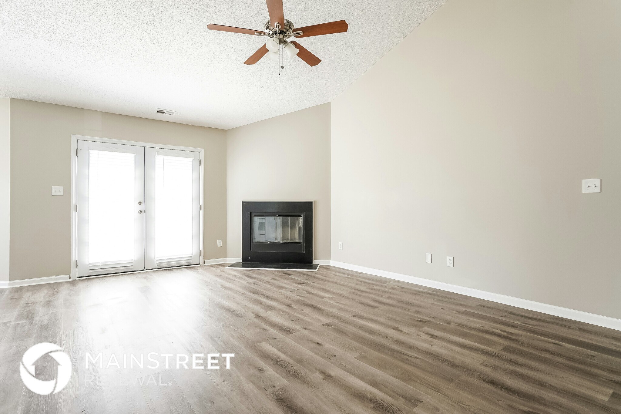 Building Photo - 2 Kilburn Ln