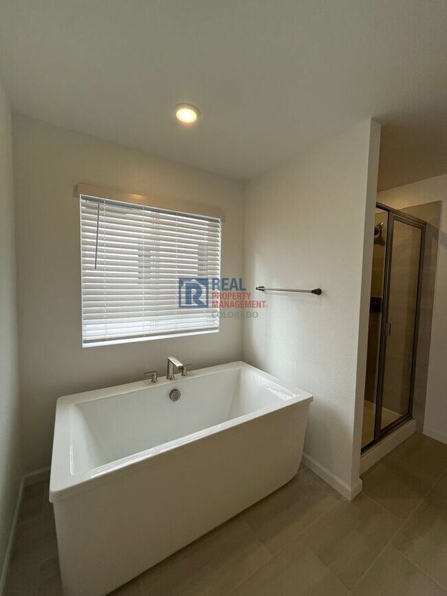 Building Photo - 16488 W 92nd Pl