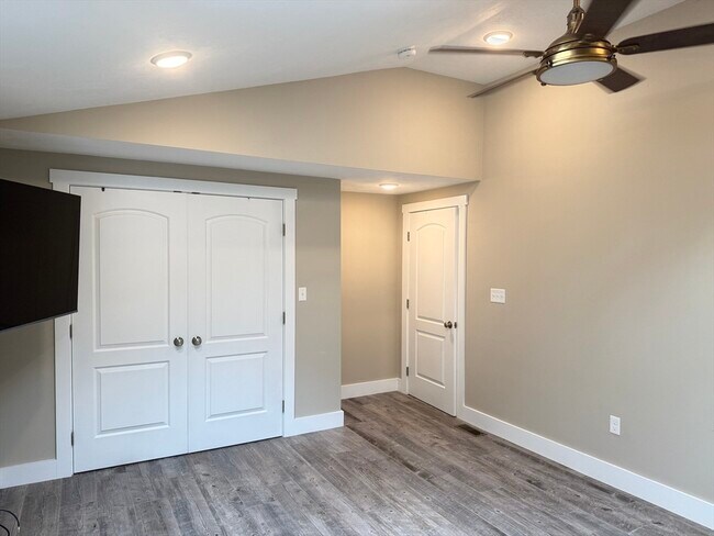 Building Photo - 44 Navaho Shores Rd