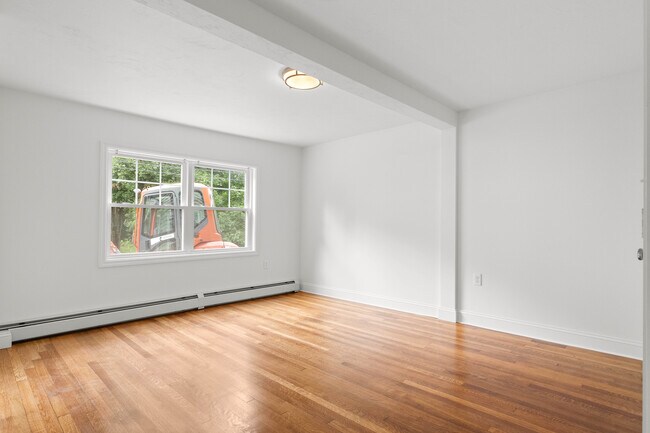 Building Photo - The Grove at Groveland