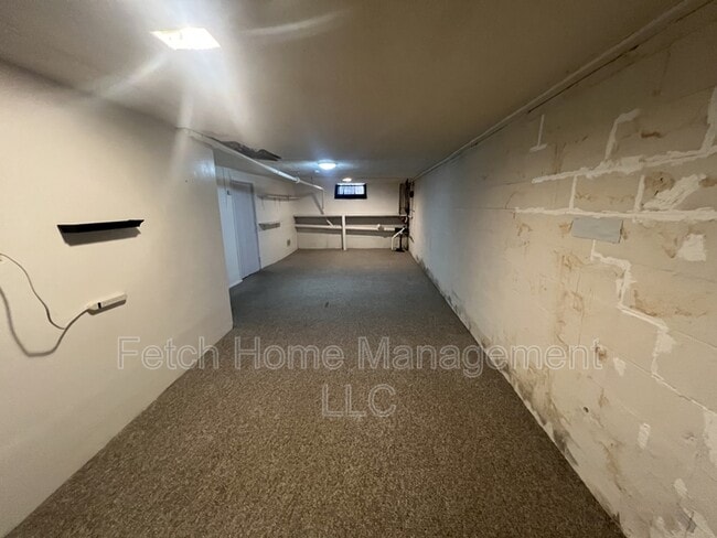 Building Photo - 143 Cedar St