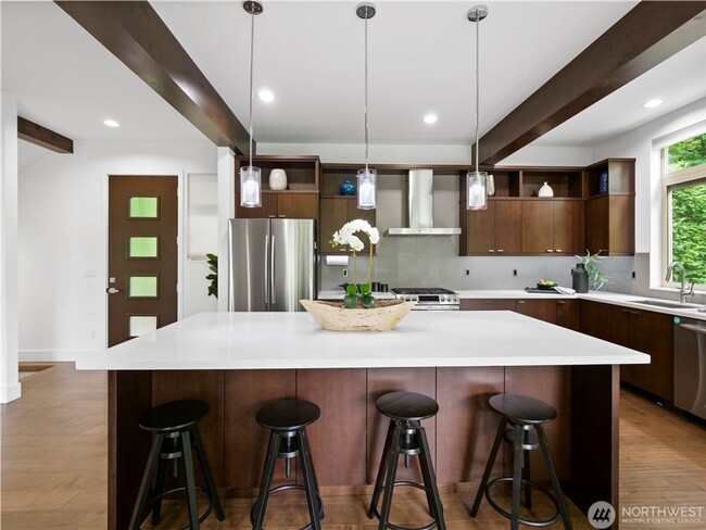 Building Photo - 4bd/3.75ba Seattle House