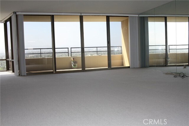 Building Photo - 4316 Marina City Dr