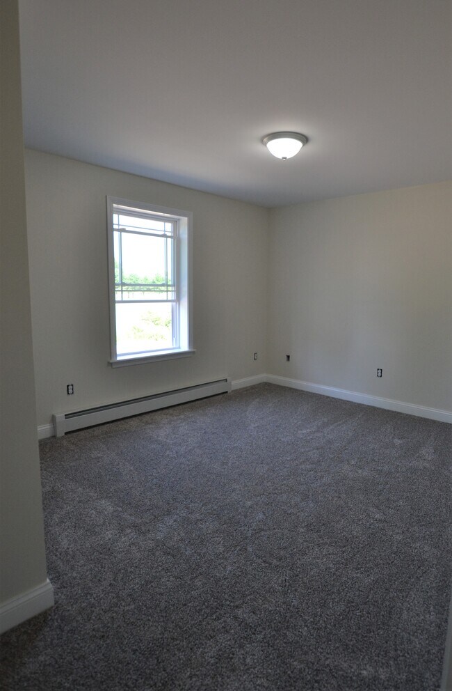 Bedroom 3 - 450 Brewer Lake Rd