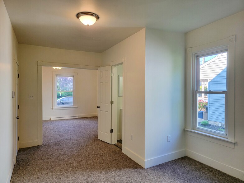 Building Photo - 209 Leaman St