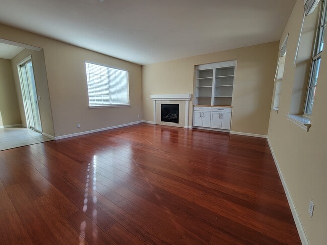 Building Photo - 2388 Vera Dr