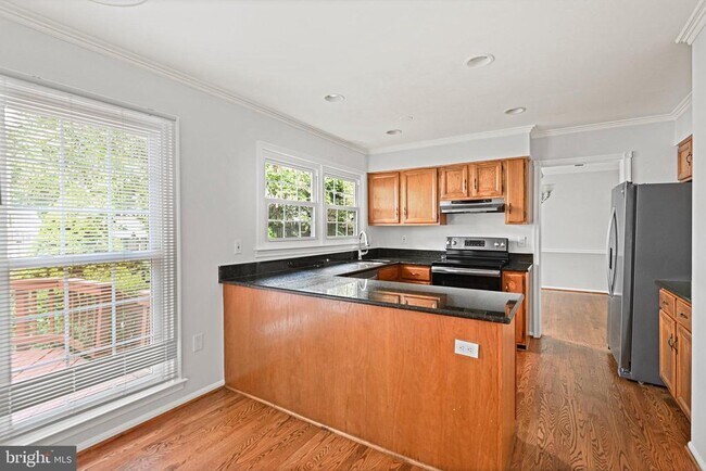 Building Photo - 13345 Point Rider Ln