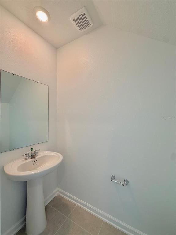 Building Photo - 2110 Chris Dr