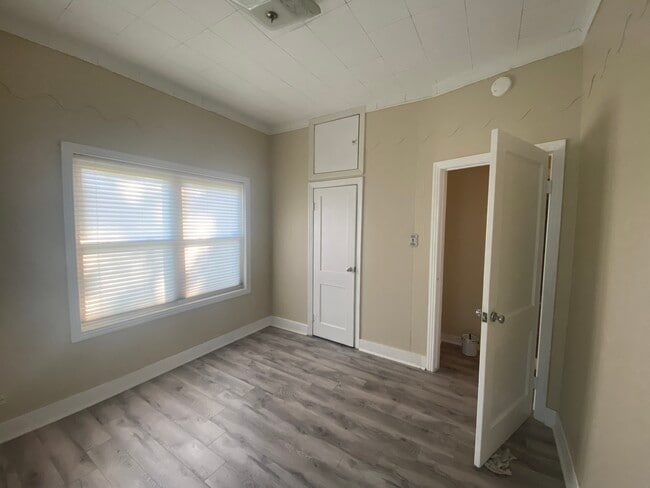 Bedroom 2 closet and overhead storage - 5195 Seale Rd