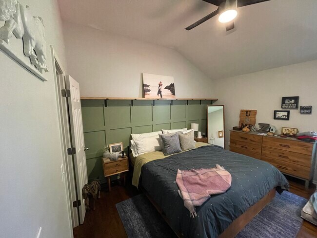 Building Photo - 7604 NW 76 Way