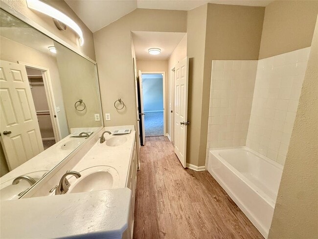 Building Photo - 170 Riley Cove
