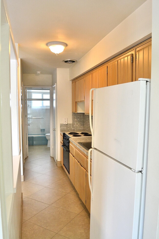 Building Photo - 4209 NE 21st Ave