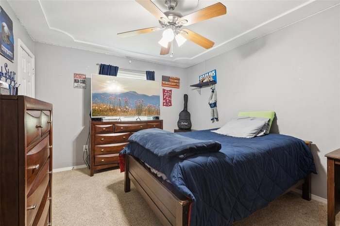 Building Photo - 2409 Avonhill Dr