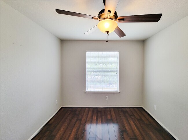 Building Photo - 2015 Grand Terrace