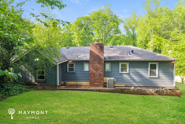 Building Photo - 1631 Pendley Dr