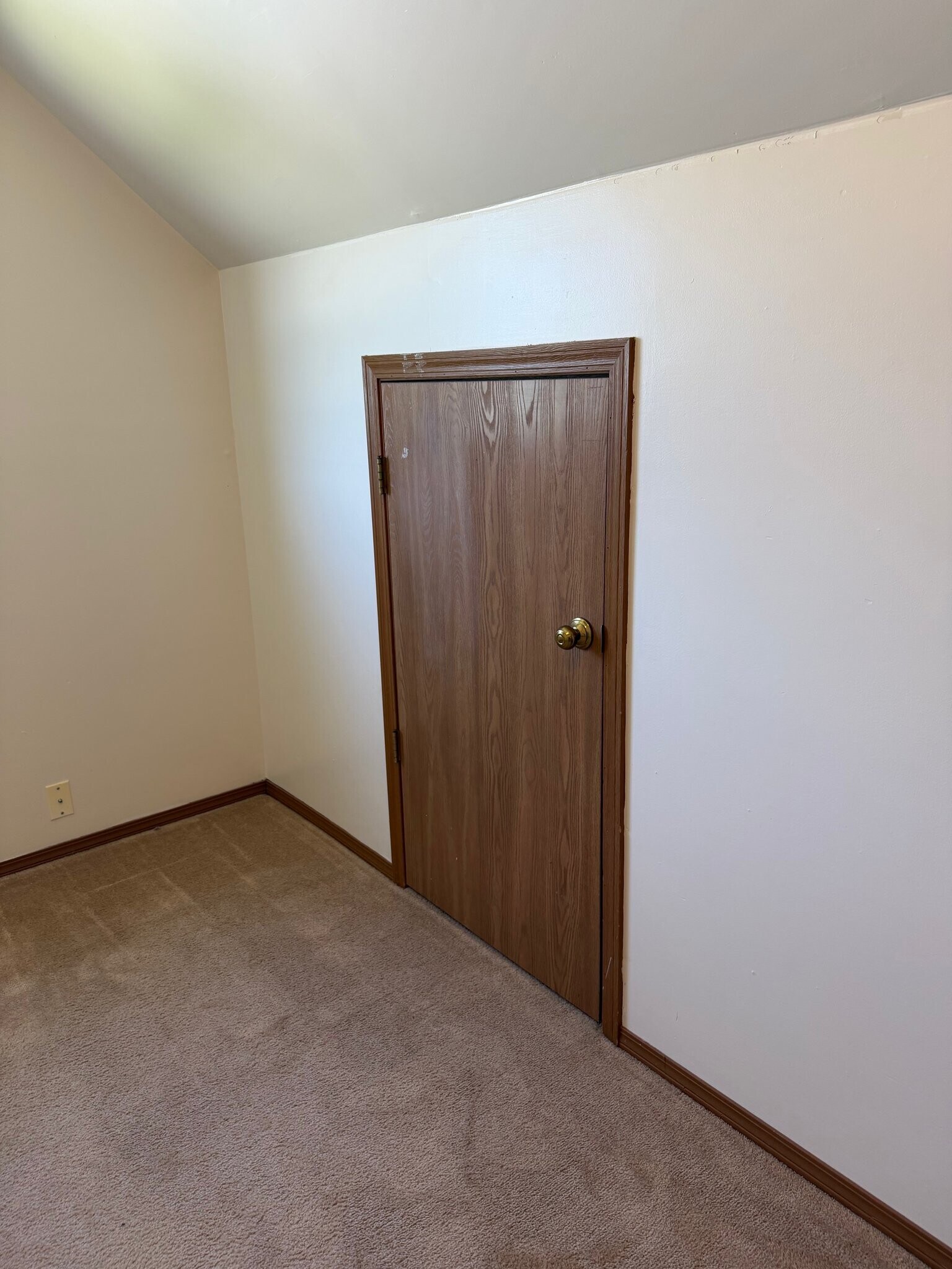 Building Photo - 111 Longacre Dr