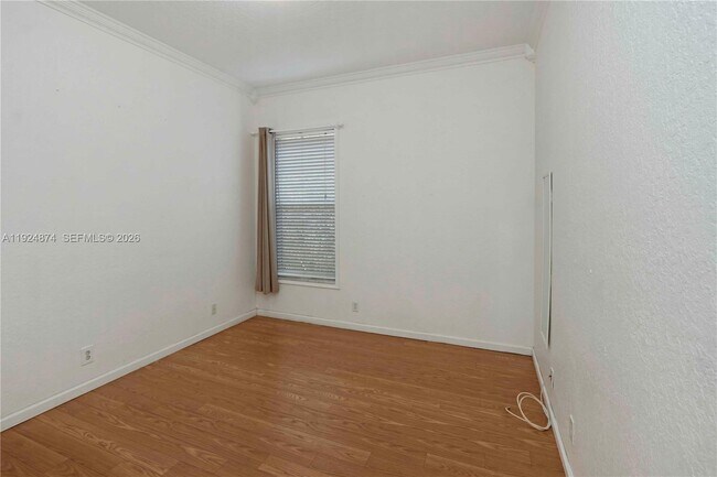 Building Photo - 1923 Harbor View Cir