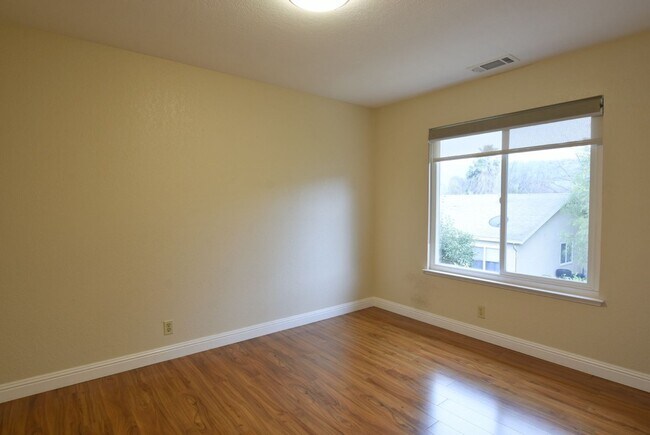 Building Photo - Beautifully Updated 5 Bedroom and 3 Bath Home in Desirable Blossom Valley Neighborhood!