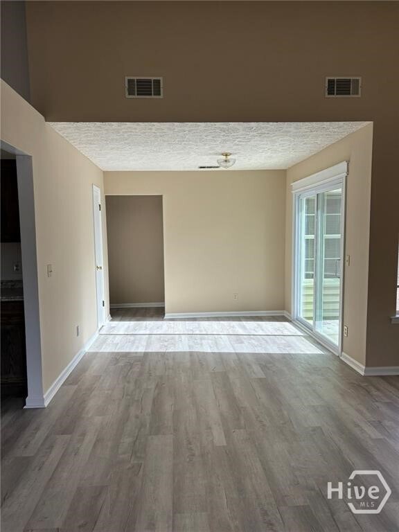 Building Photo - 105 Pelican Ln