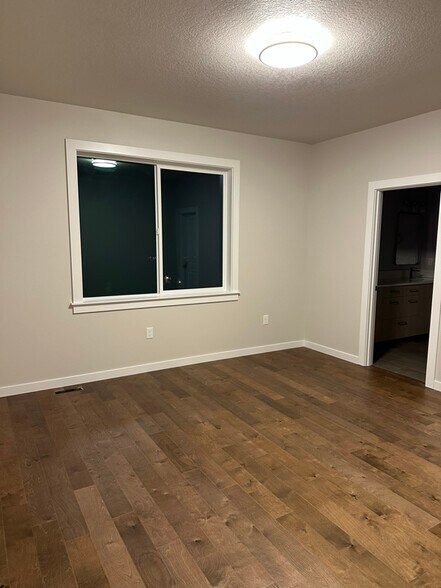 Building Photo - 222 Curtis Dr