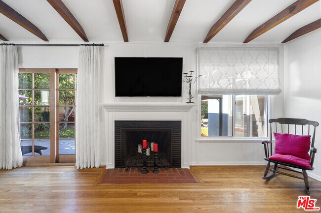 Building Photo - 4909 Van Noord Ave