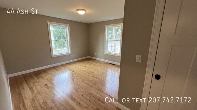 Building Photo - 4A Ash St-