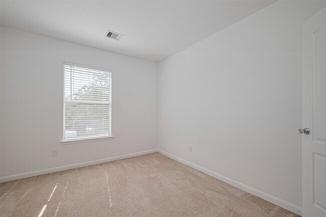 Building Photo - 7734 Pasture Bend Ln