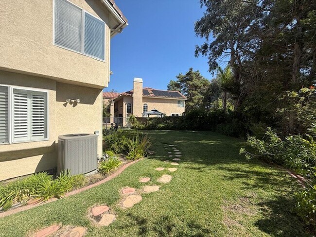 Building Photo - Over 3000 sq feet in Trabuco Canyon