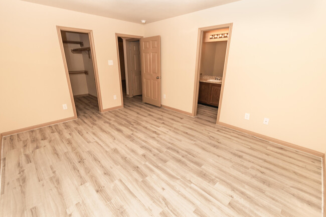 Building Photo - 5707 Long Arbor Ln