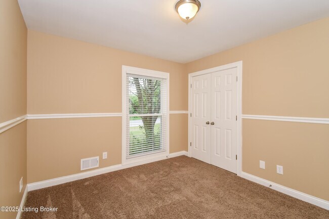 Building Photo - 1200 Goshen Ln