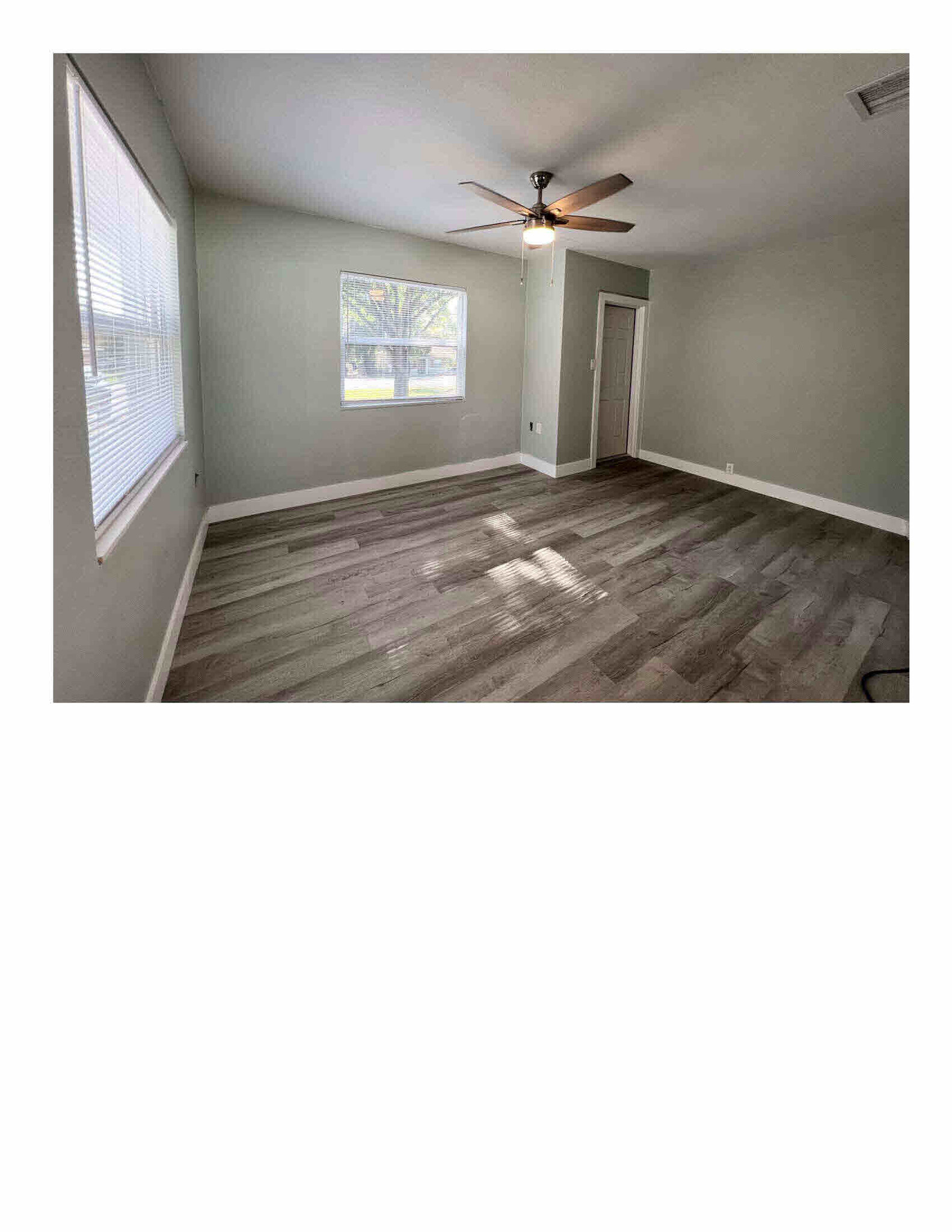 Building Photo - 223 S Hillcrest Ave