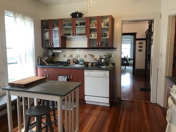 Building Photo - 274 Poplar St