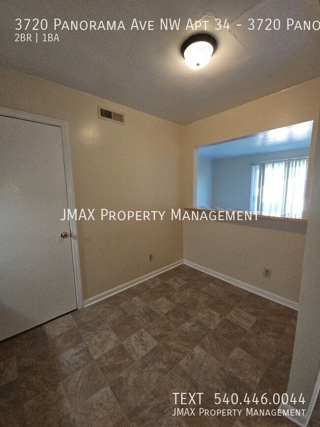 Building Photo - 3720 Panorama Ave NW