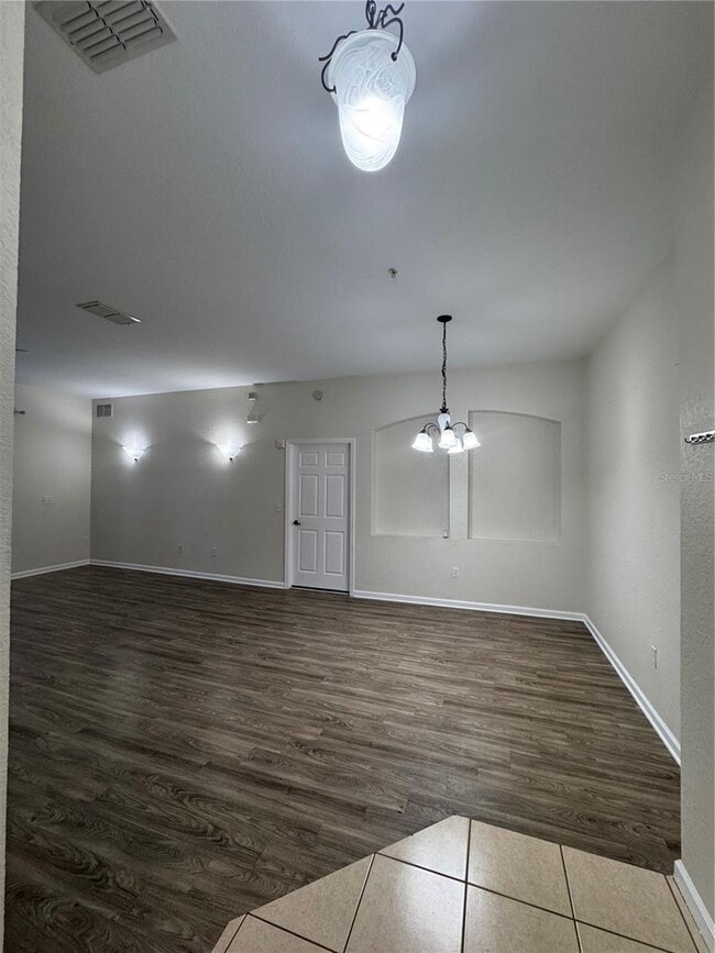 Building Photo - 3001 Greystone Loop