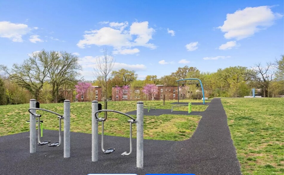 Building Photo - 4491 MacArthur Blvd NW