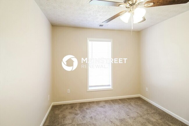 Building Photo - 3 Bedroom Pet-Friendly Home in Covington, GA with Main Street Renewal
