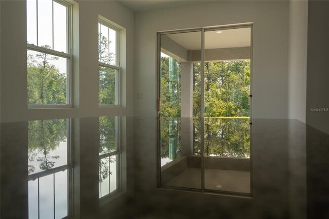 Building Photo - 13094 Pergola Ave